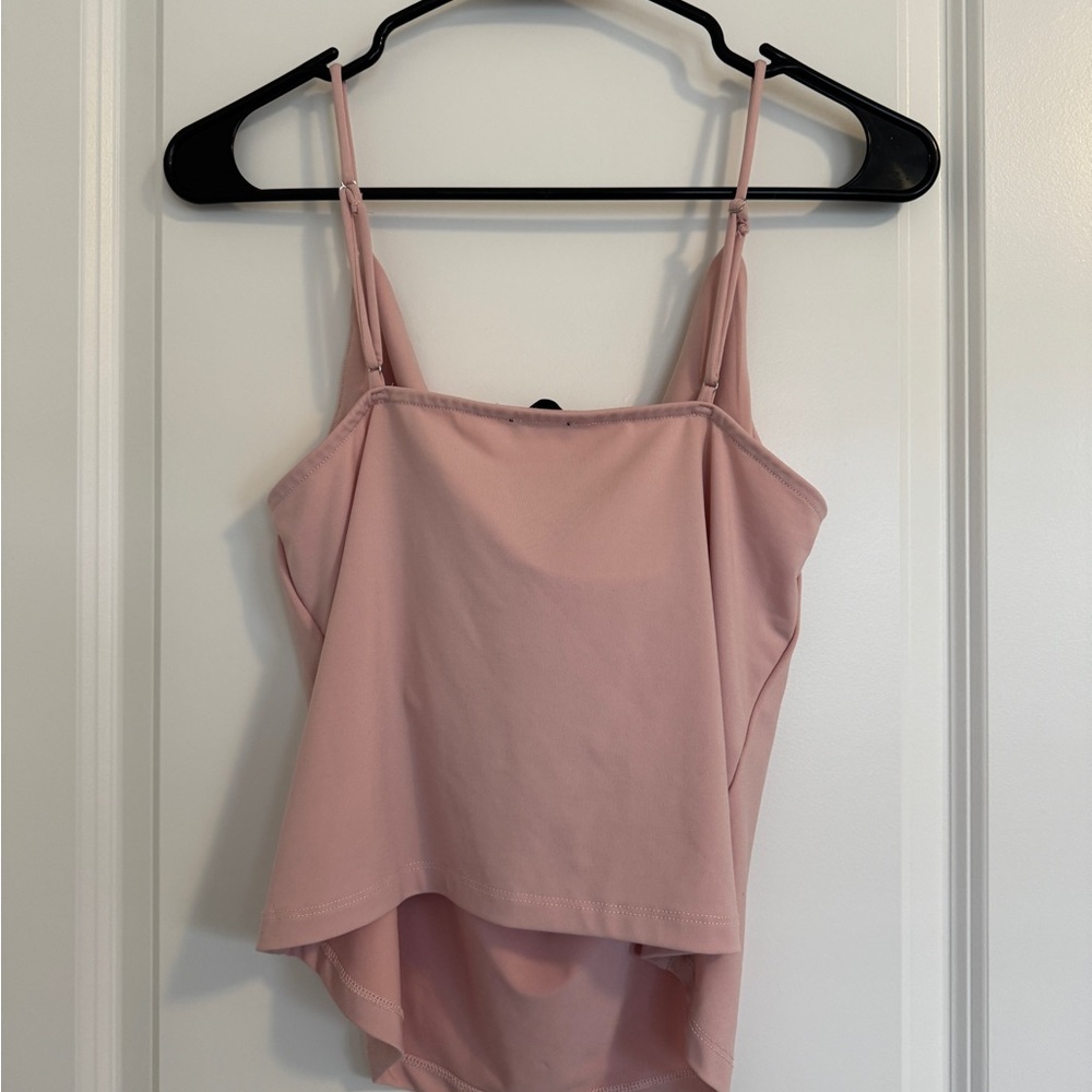 ⭐️3 / $15⭐️ NWOT Dynamite Pink cami top - Picture 4 of 4
